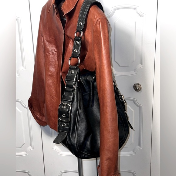 100% Authentic Coach Zoe Vintage Black Leather Handbag with Chrome Hardware - Picture 5 of 10